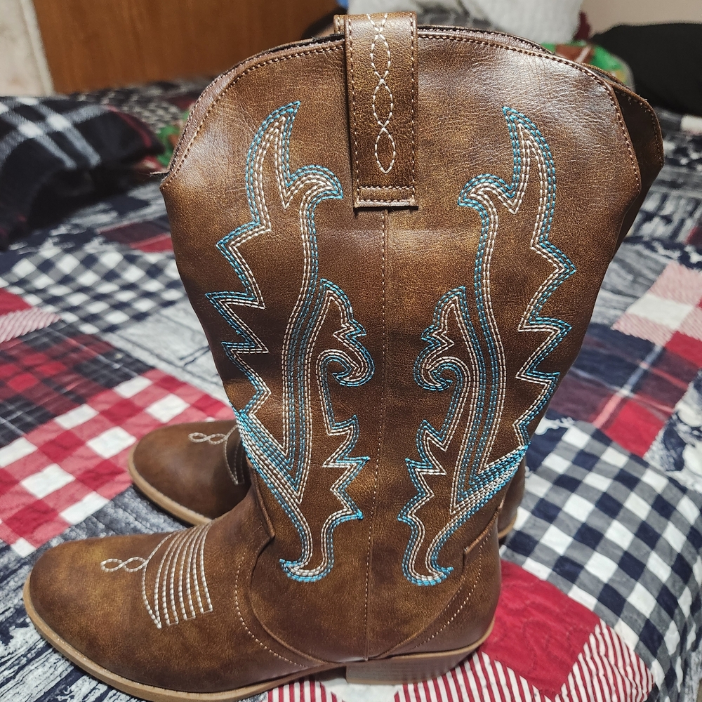 Brown Western Cowboy Boots with Blue Stitching